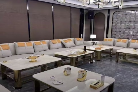 羊城夜色中的职业新篇章 广州酒水促销员招聘开启